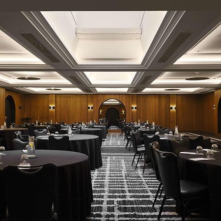 Vogue Hotel Montreal Downtown, Curio Collection By Hilton מראה חיצוני תמונה