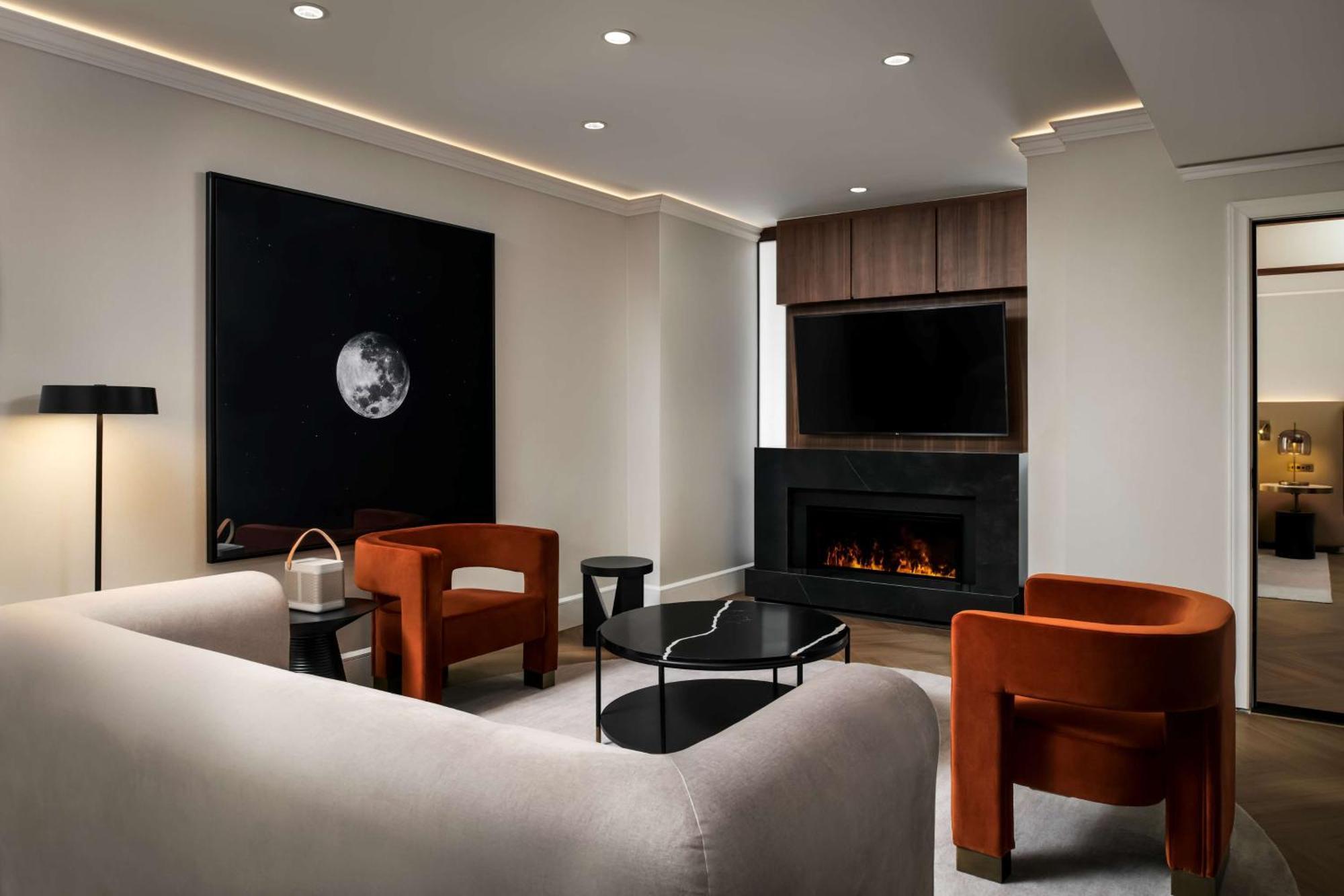 Vogue Hotel Montreal Downtown, Curio Collection By Hilton מראה חיצוני תמונה